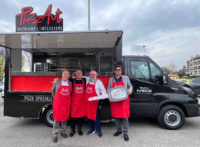 News IVECO investe nel progetto di PizzAut, Onlus impegnata nella sensibilizzazione sul tema dell’occupabilità delle persone autistiche, con la donazione di un Daily nel ruolo di foodtruck - AUTO INDUSTRIALE BERGAMASCA