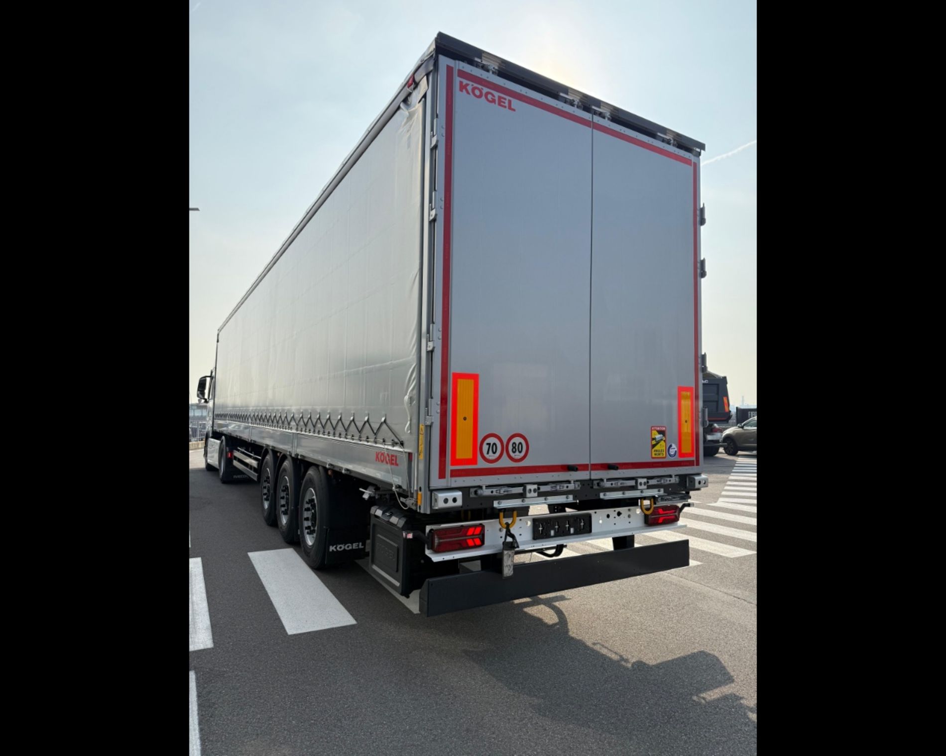 Altri marchi KOEGEL S24-1 CARGO - SEMIRIMORCHIO CENTINATO CON SPONDE - AUTO INDUSTRIALE BERGAMASCA