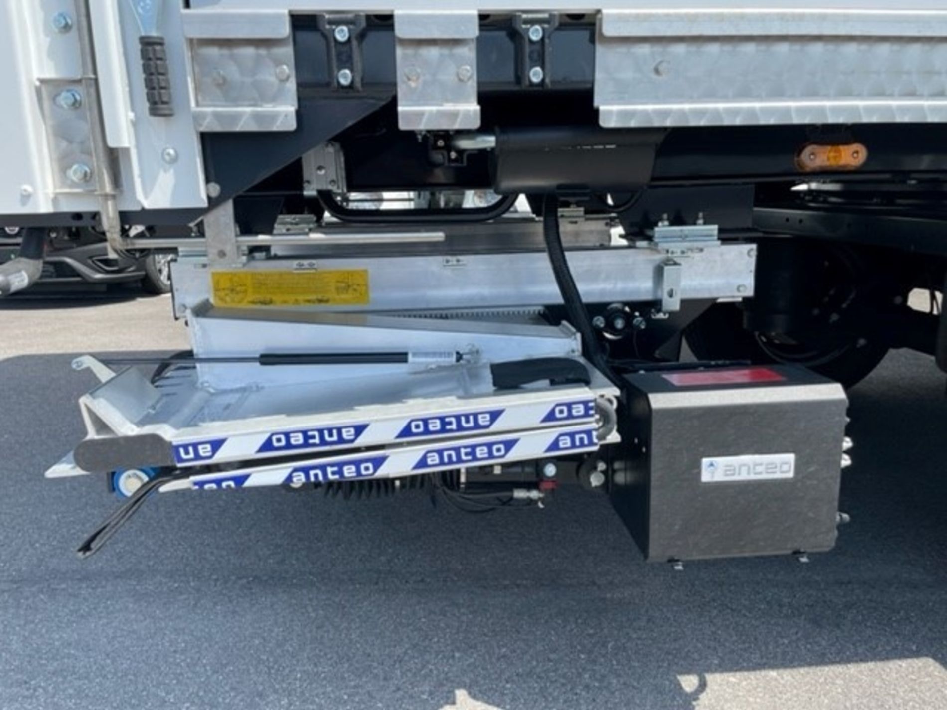 Altri marchi SEMIRIMORCHIO OMAR DUE ASSI MOD. CITY TRAILERS DA 11500 MM. - AUTO INDUSTRIALE BERGAMASCA