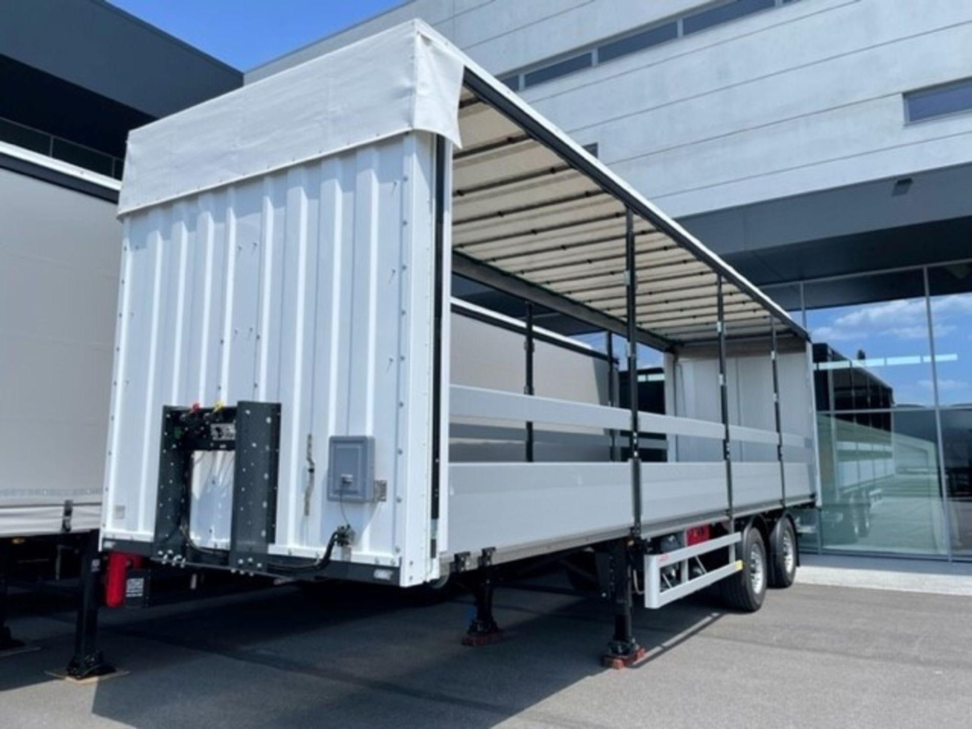 Altri marchi SEMIRIMORCHIO OMAR DUE ASSI MOD. CITY TRAILERS DA 11500 MM. - AUTO INDUSTRIALE BERGAMASCA