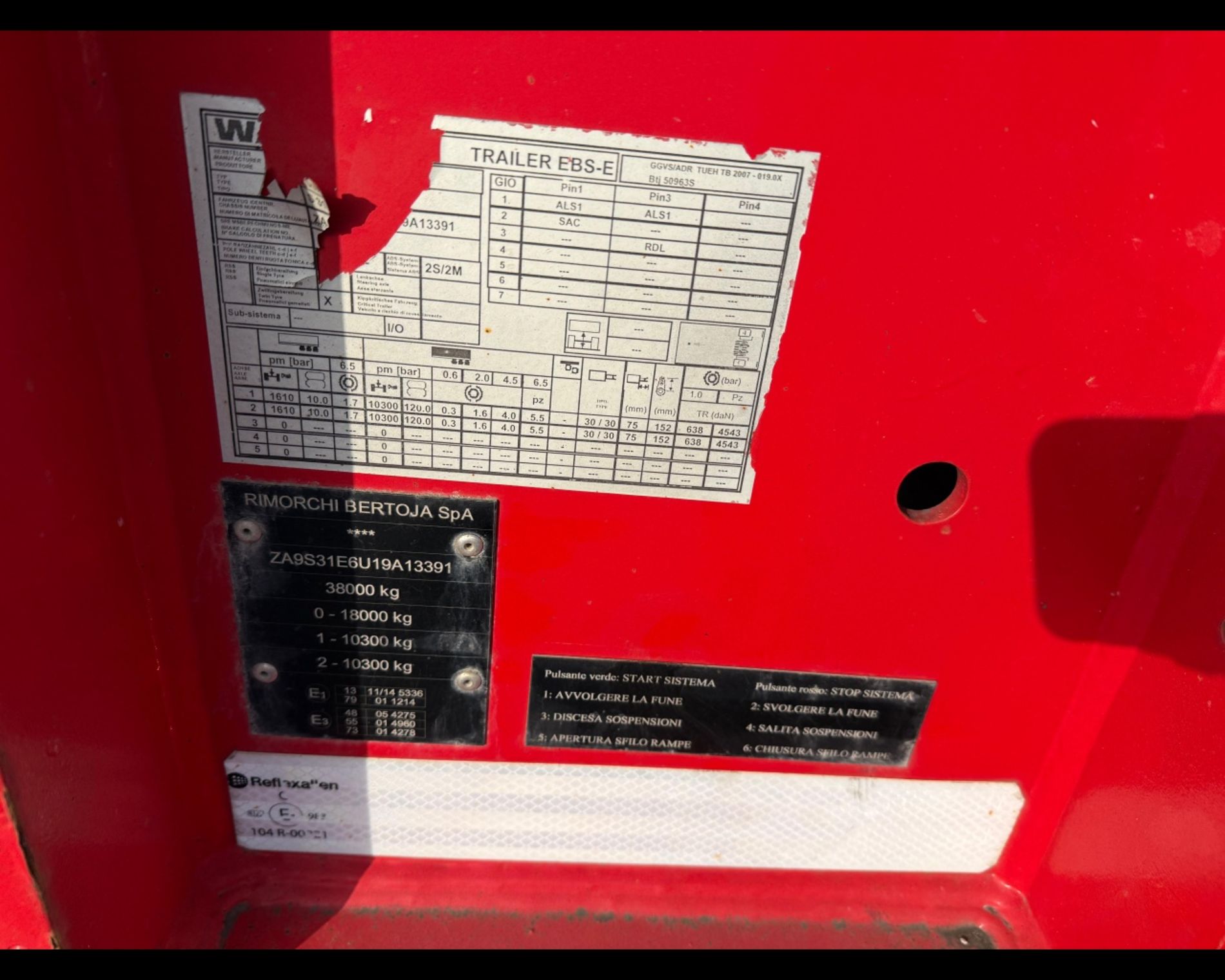 Altri marchi SEMIRIMORCHIO BERTOJA MOD. S31 - AUTO INDUSTRIALE BERGAMASCA