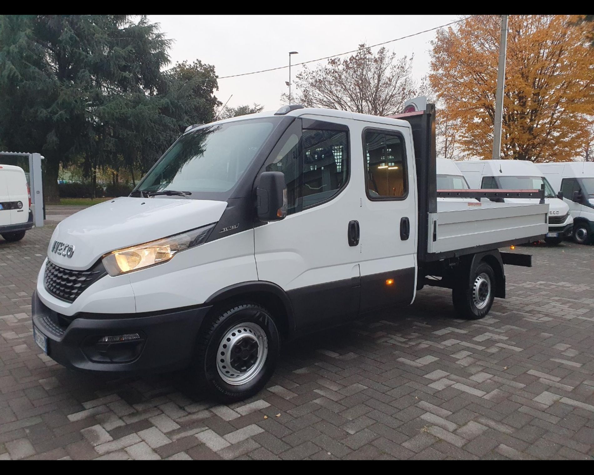 IVECO IVECO DAILY 35S12 DOPPIA CABINA e CASSONE FISSO - AUTO INDUSTRIALE BERGAMASCA