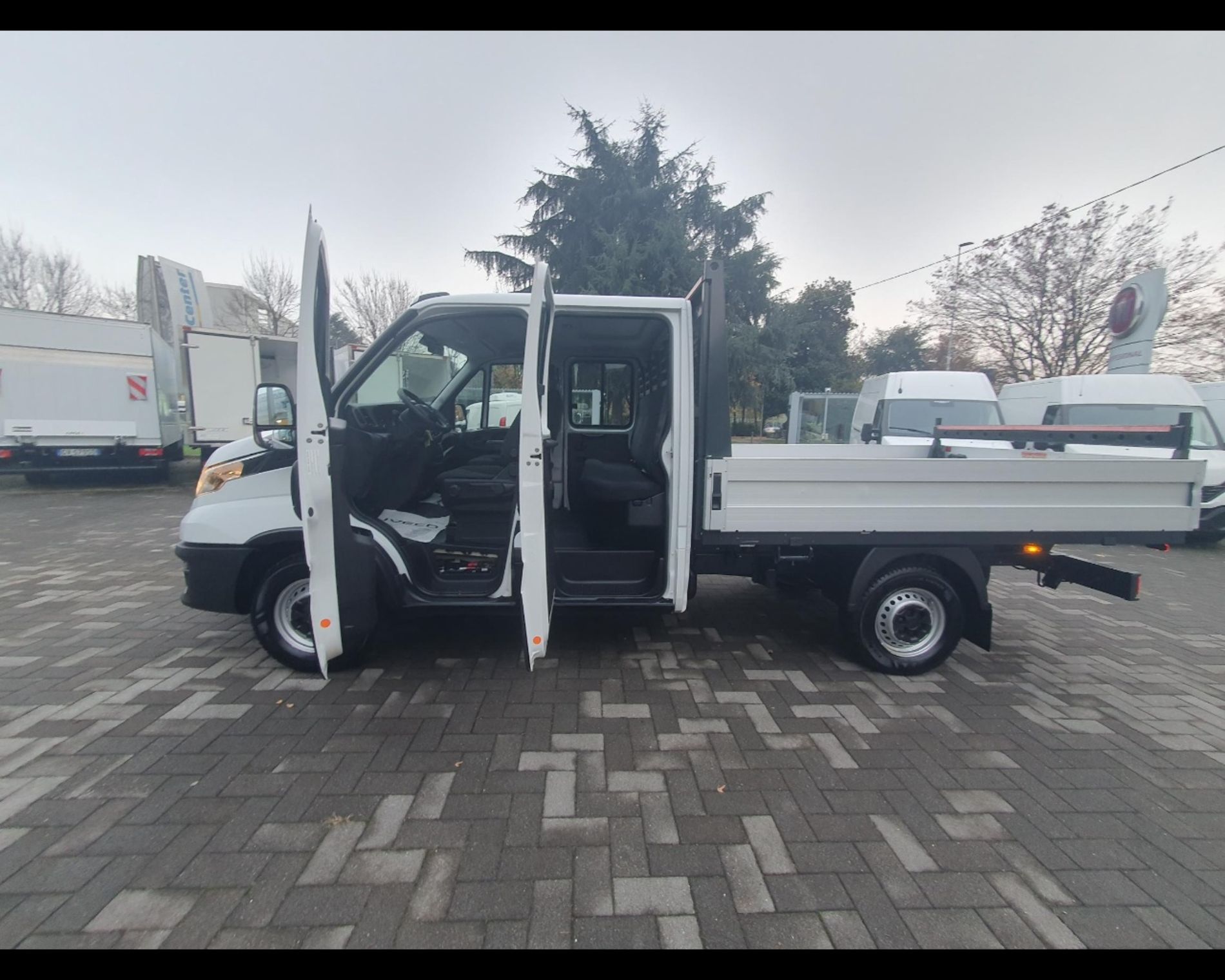 IVECO IVECO DAILY 35S12 DOPPIA CABINA e CASSONE FISSO - AUTO INDUSTRIALE BERGAMASCA