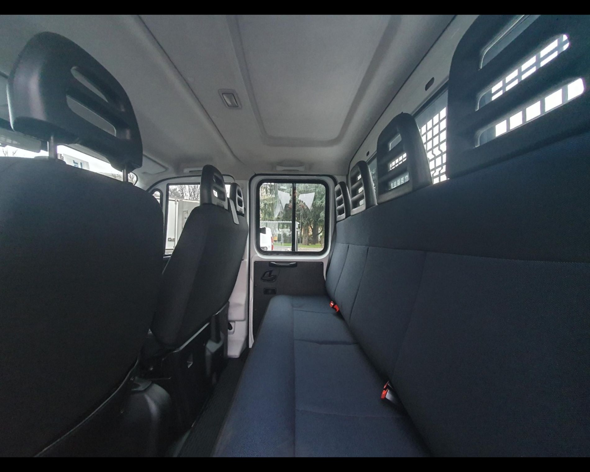 IVECO IVECO DAILY 35S12 DOPPIA CABINA e CASSONE FISSO - AUTO INDUSTRIALE BERGAMASCA