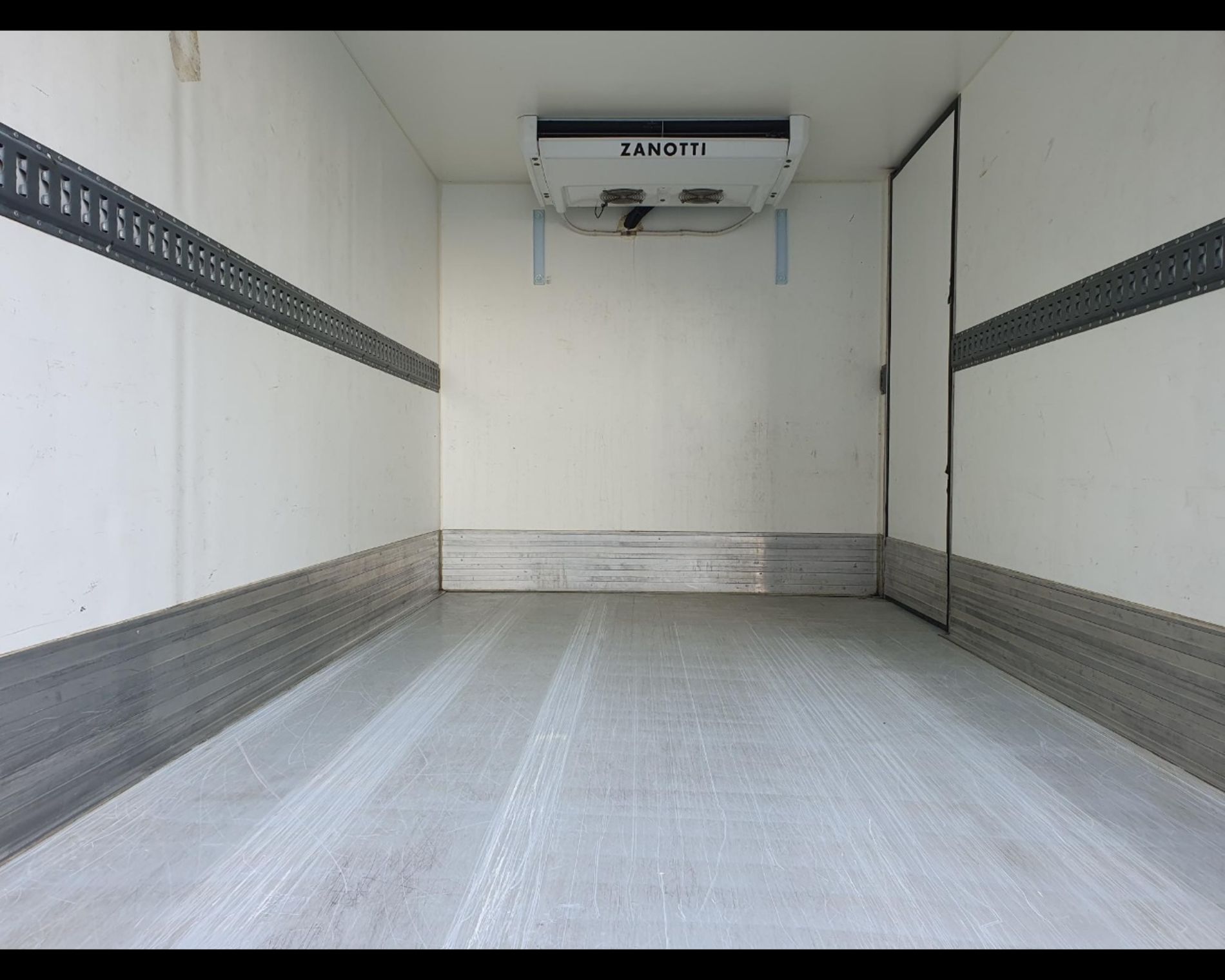 IVECO IVECO DAILY 35C16 ISOTERMICO  - AUTO INDUSTRIALE BERGAMASCA