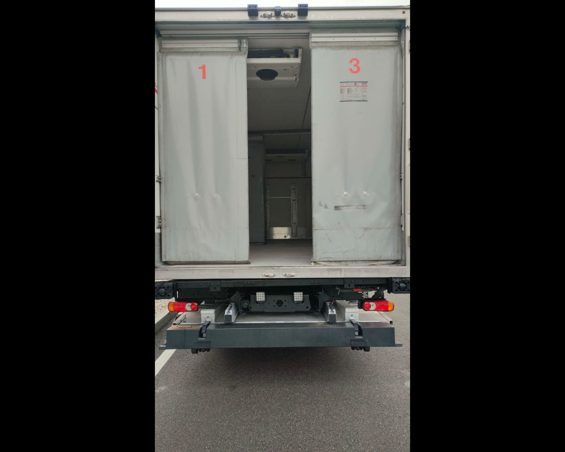 IVECO EUROCARGO ML 140 E 28/P CELLA ISOTERMICA CON SPONDA RETRATTILE  - AUTO INDUSTRIALE BERGAMASCA