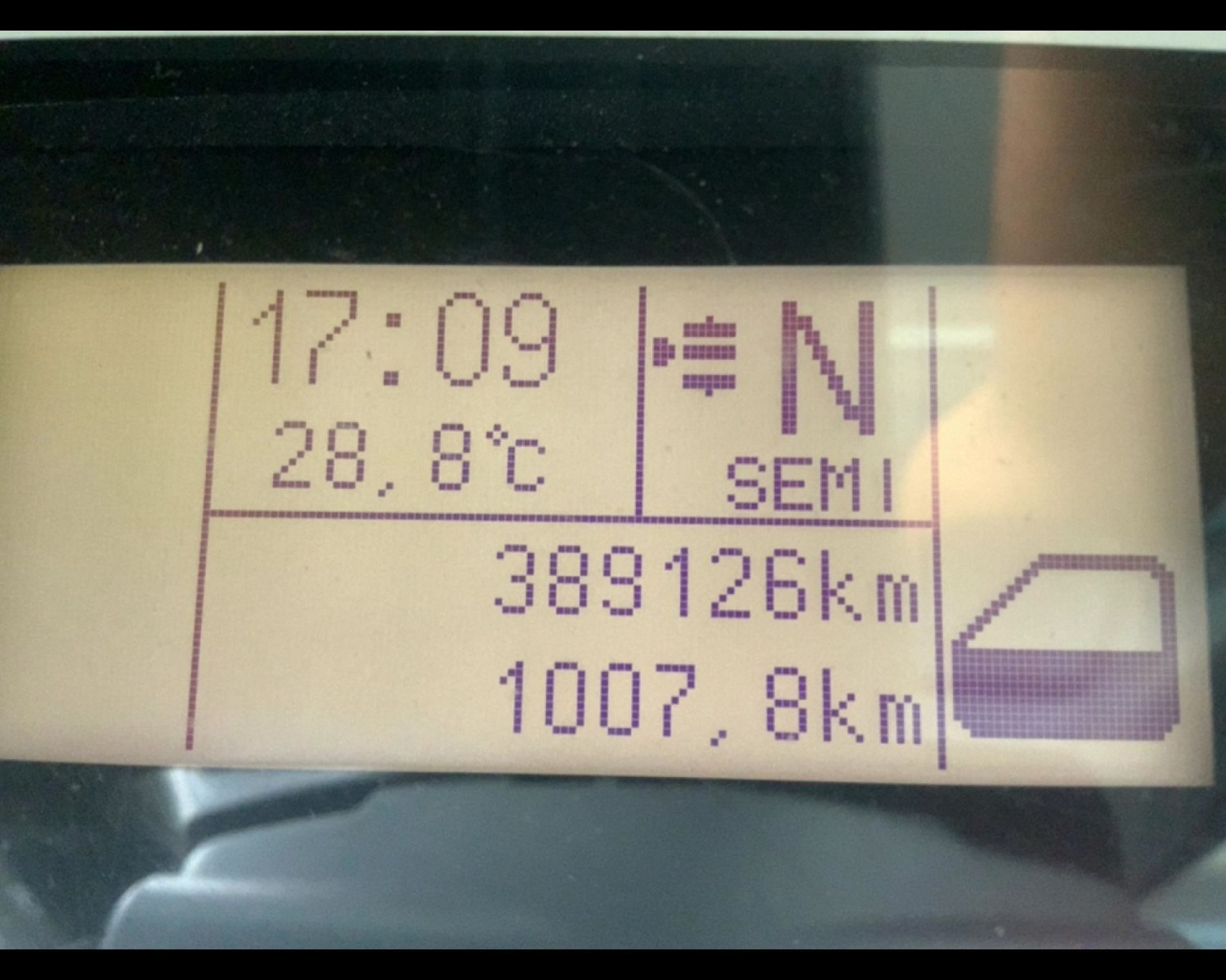 IVECO EUROCARGO ML 140 E 28/P CELLA ISOTERMICA CON SPONDA RETRATTILE  - AUTO INDUSTRIALE BERGAMASCA