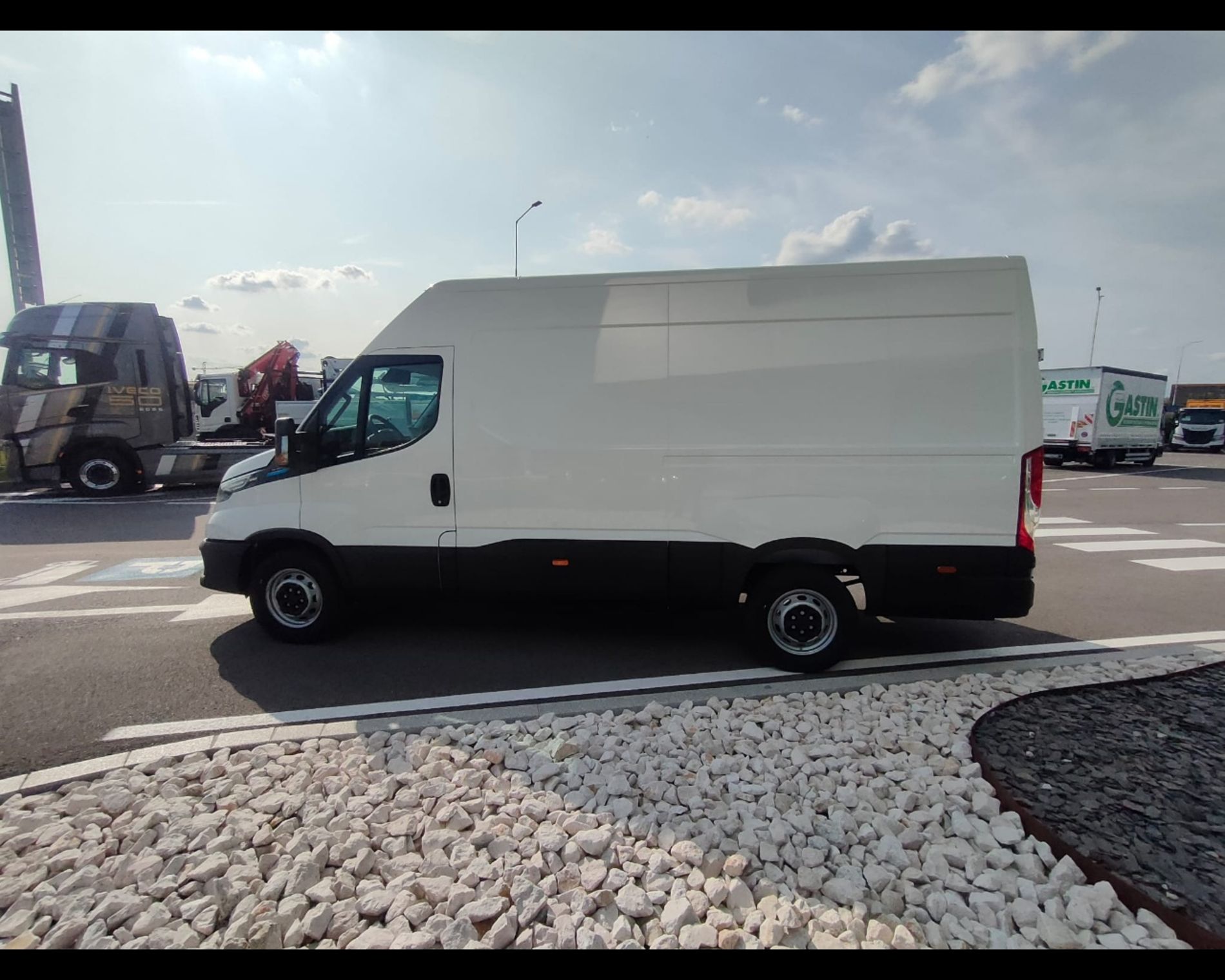 IVECO 35S14E V - AUTO INDUSTRIALE BERGAMASCA
