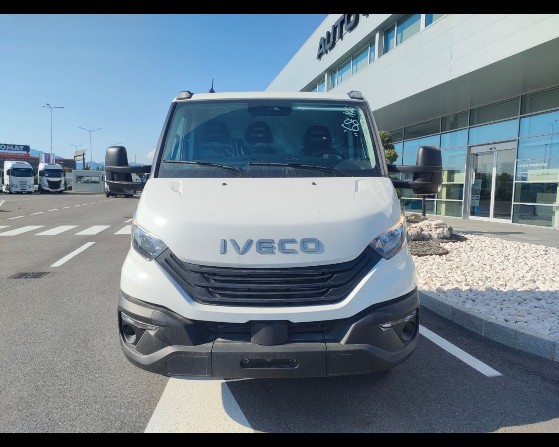 IVECO 70C18H CAB. RG BAR 6M P.3750 E6E MY24 - AUTO INDUSTRIALE BERGAMASCA