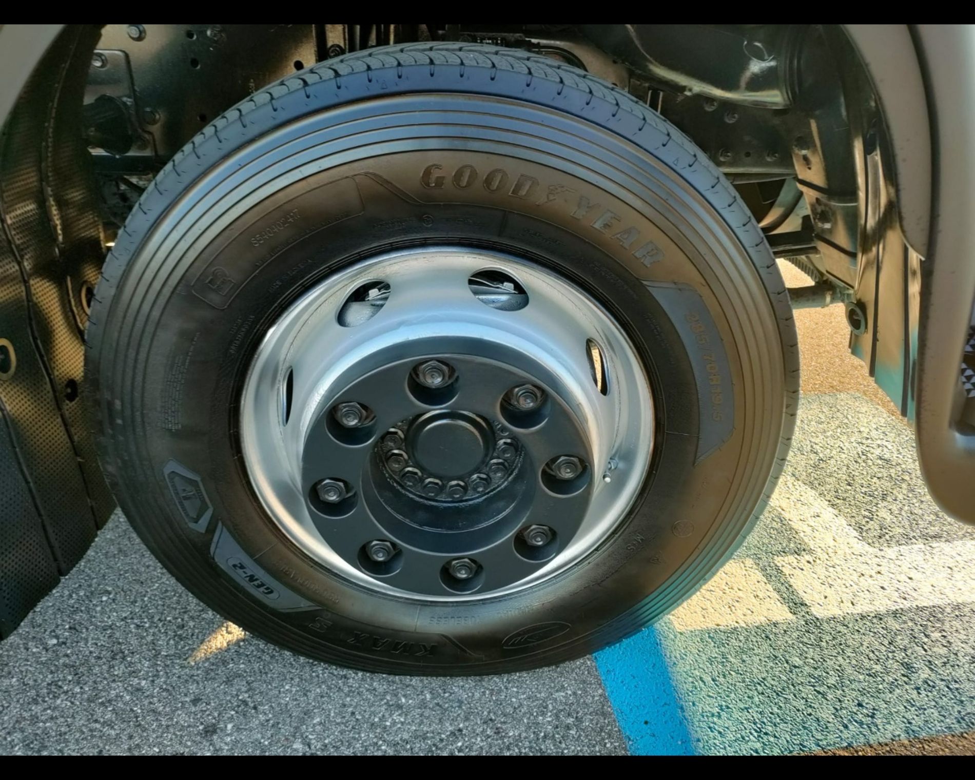 IVECO EUROCARGO 140E28P CELLA ISOTERMICA CON SPONDA RETRATTILE  - AUTO INDUSTRIALE BERGAMASCA