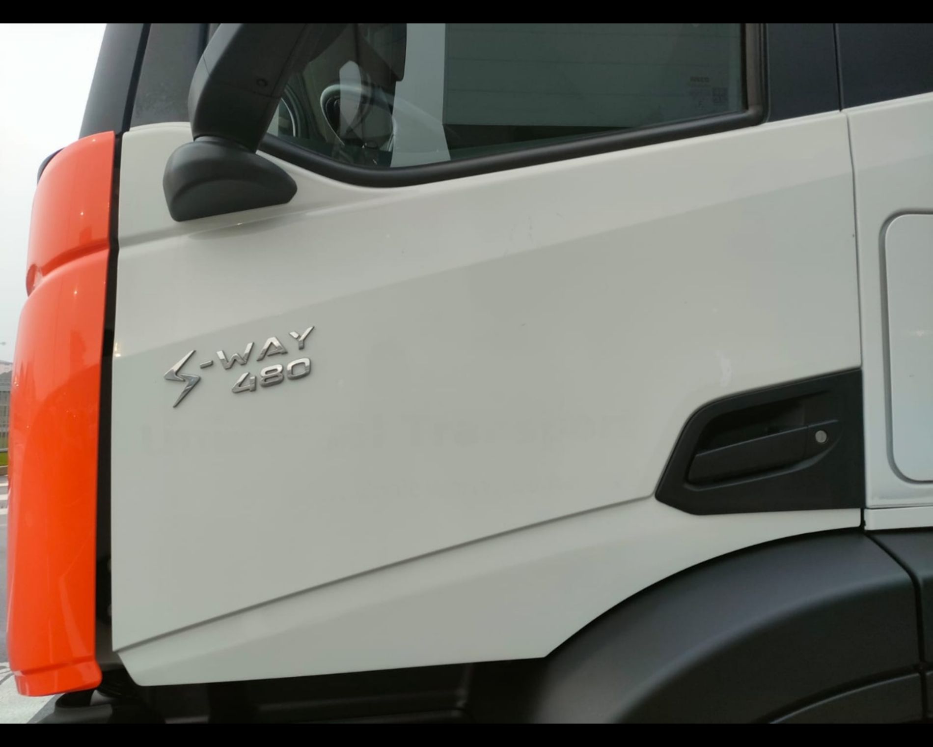 IVECO S-WAY AT 480CV TELAIO 3ASSI - AUTO INDUSTRIALE BERGAMASCA