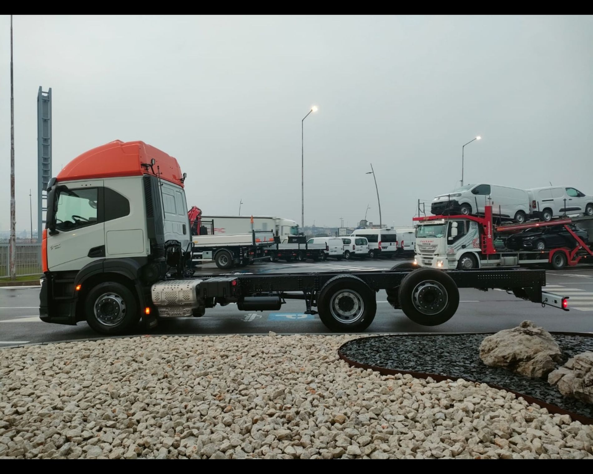 IVECO S-WAY AT 480CV TELAIO 3ASSI - AUTO INDUSTRIALE BERGAMASCA