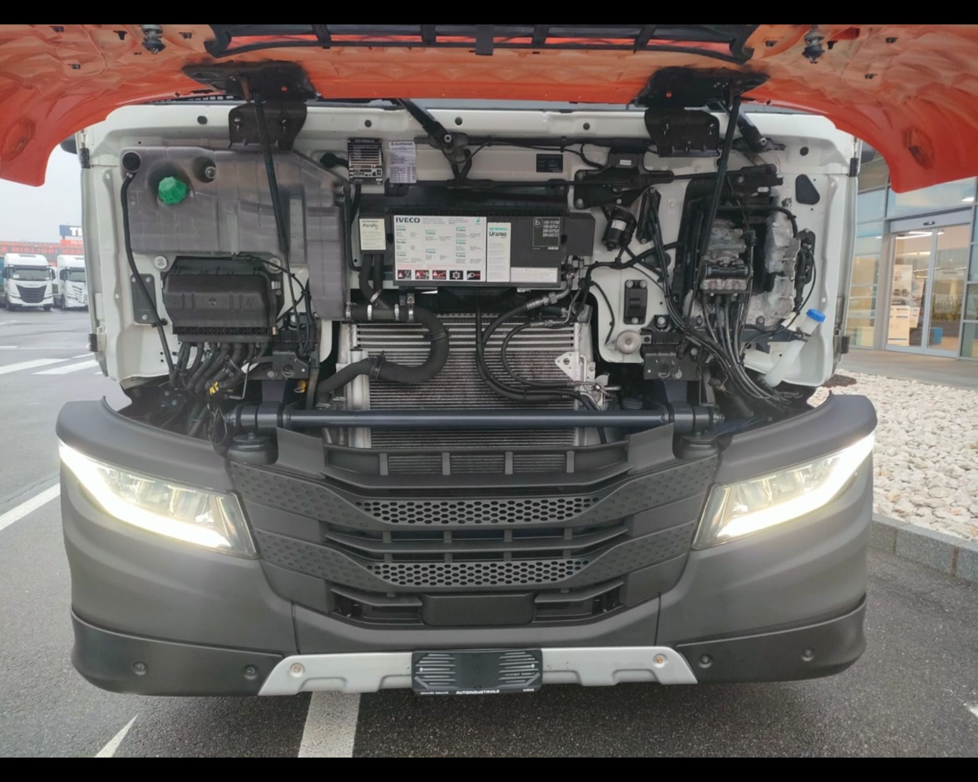 IVECO S-WAY AT 480CV TELAIO 3ASSI - AUTO INDUSTRIALE BERGAMASCA