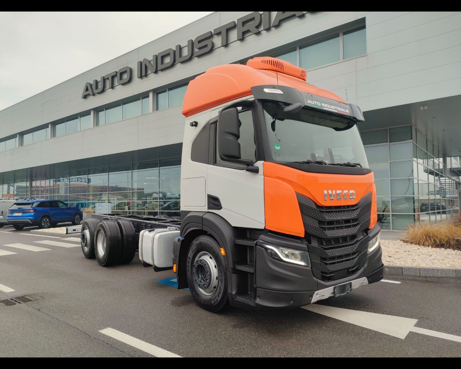 IVECO S-WAY AT 480CV TELAIO 3ASSI  - AUTO INDUSTRIALE BERGAMASCA