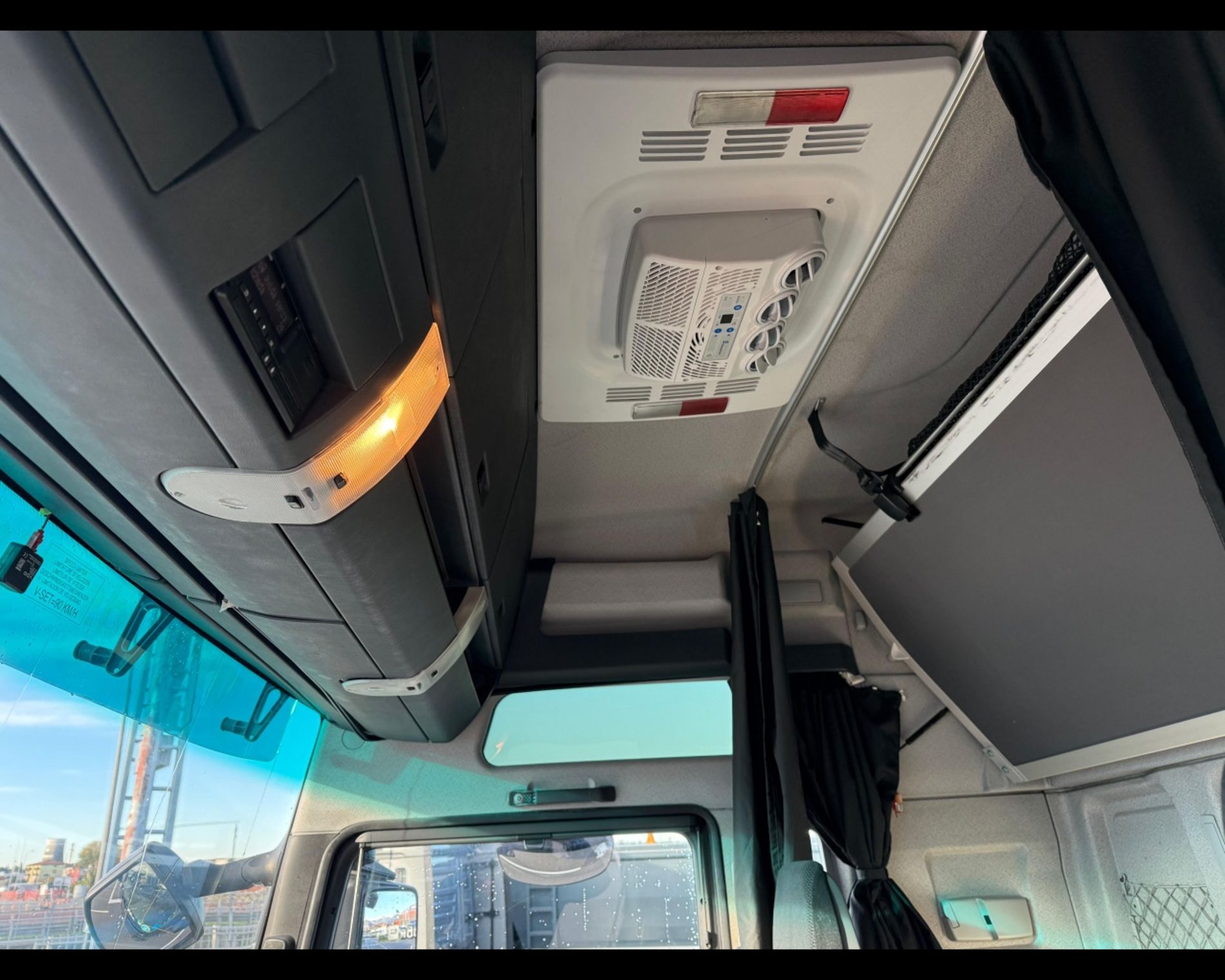 MAN MOTORHOME ESPOSITIVO MAN TGX 30ASSI 440CV EURO 5 - AUTO INDUSTRIALE BERGAMASCA